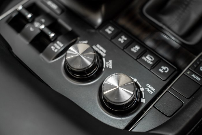 2015 Lexus LX570 5.7 L Petrol Automatic Wagon