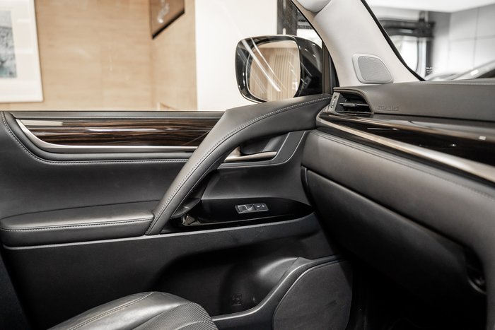 2015 Lexus LX570 5.7 L Petrol Automatic Wagon
