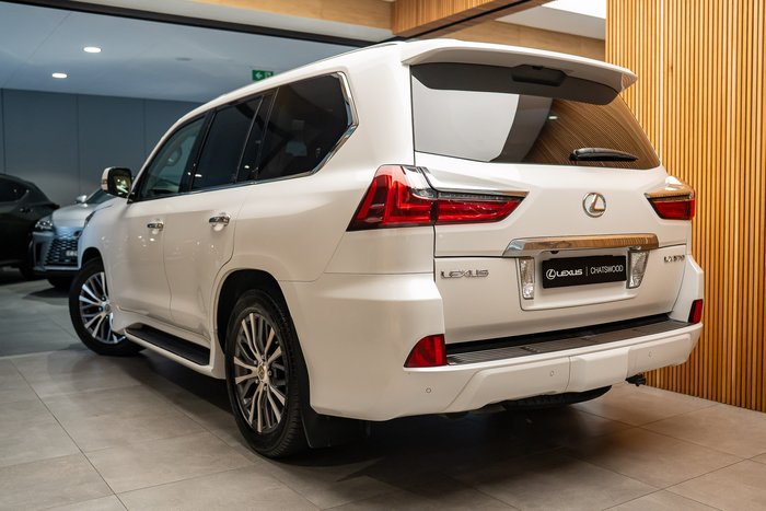 2015 Lexus LX570 5.7 L Petrol Automatic Wagon
