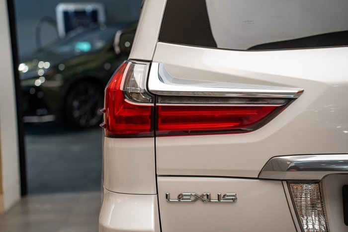 2015 Lexus LX570 5.7 L Petrol Automatic Wagon