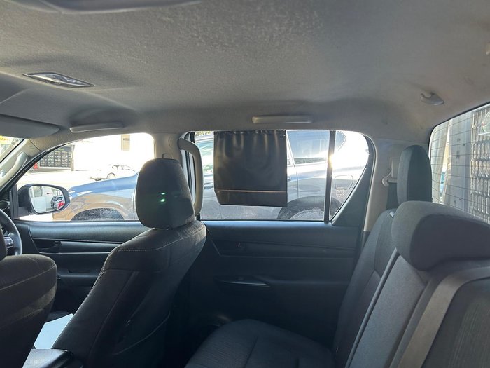 2019 Toyota Hilux SR