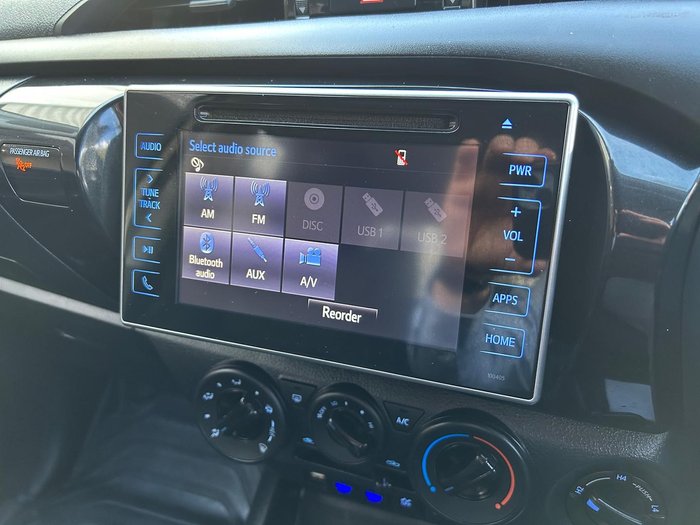 2019 Toyota Hilux SR