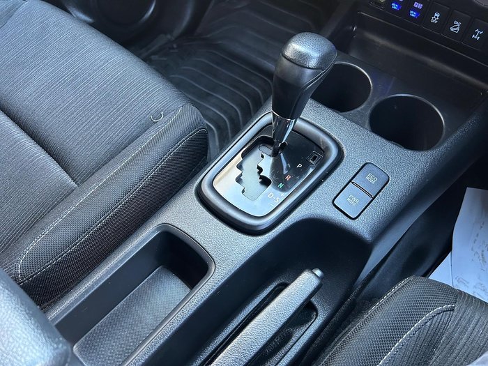 2019 Toyota Hilux SR