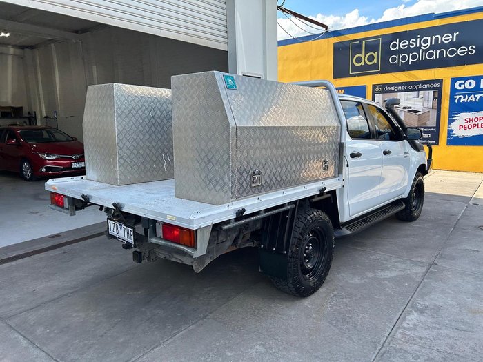2019 Toyota Hilux SR