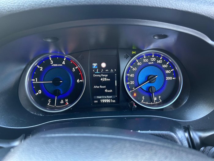 2019 Toyota Hilux SR