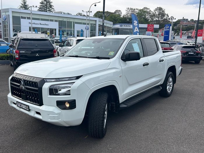 2024 Mitsubishi Triton GLX+