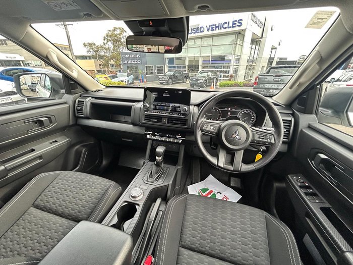2024 Mitsubishi Triton GLX+