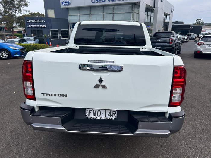 2024 Mitsubishi Triton GLX+