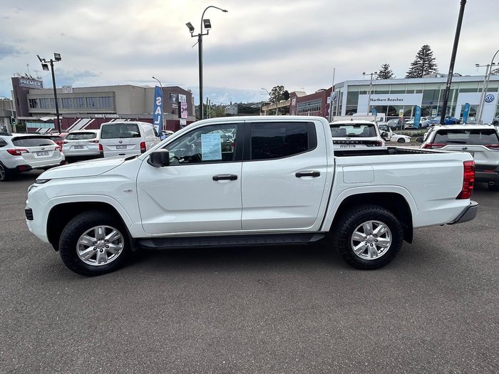 2024 Mitsubishi Triton GLX+