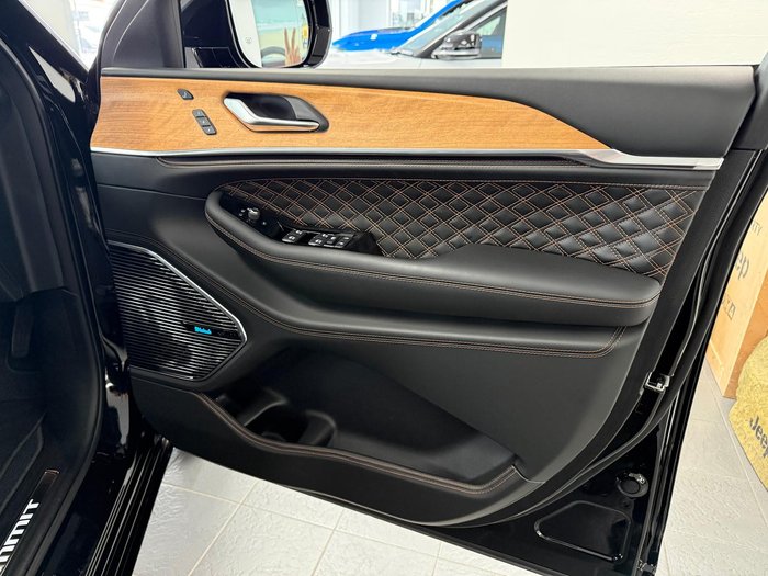 2023 Jeep Grand Cherokee Summit Reserve 4xe