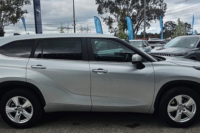 2022 Toyota Kluger GX