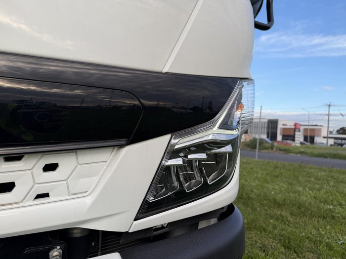 2025 Fuso Canter