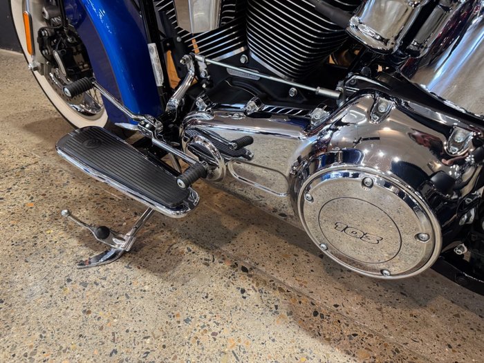 2017 Harley-davidson FLSTN SOFTAIL DELUXE Blue