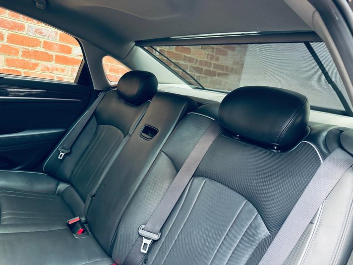 2015 Hyundai Genesis Ultimate Pack DH Onyx Black