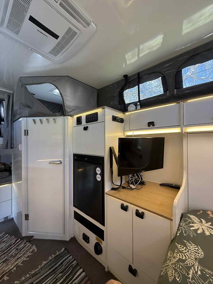 2024 Arctic Campers Frost 15 Bunk