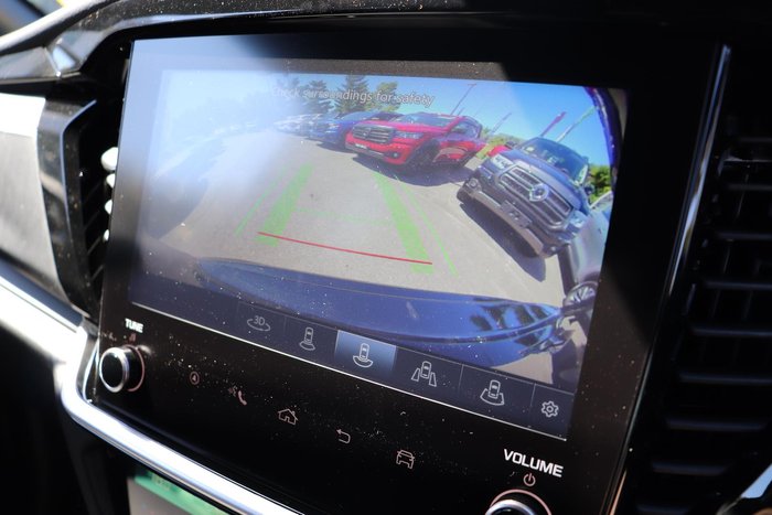 2025 Isuzu MU-X LS-T