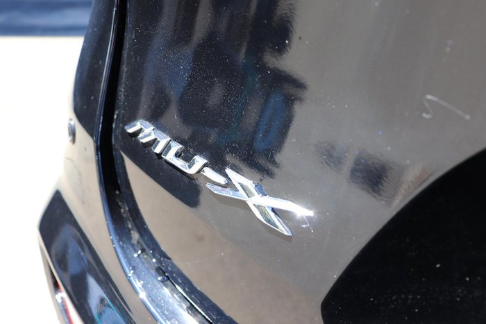 2025 Isuzu MU-X LS-T