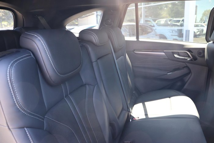 2025 Isuzu MU-X LS-T