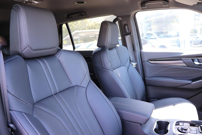 2025 Isuzu MU-X LS-T