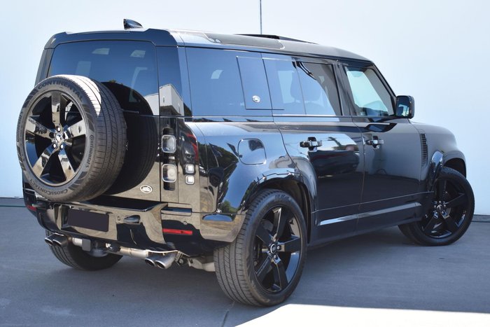 2023 Land Rover Defender 110 P525 V8 L663 MY23.5 AWD Santorini Black