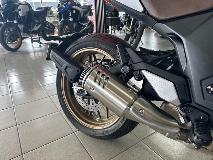 2021 CFMOTO 700 CL-X Heritage CL-X Silver