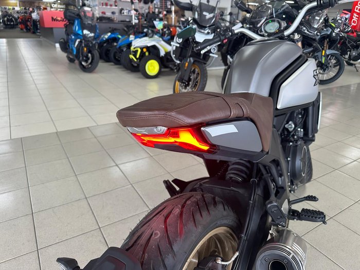 2021 CFMOTO 700 CL-X Heritage CL-X Silver