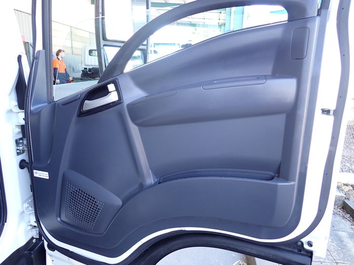 2023 ISUZU NNR 45-150 WHITE