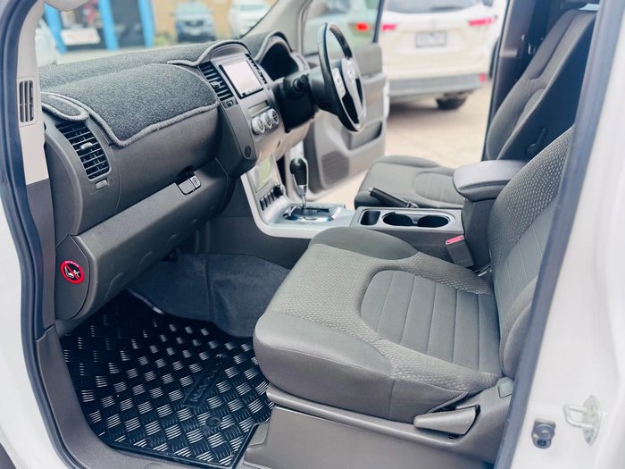 2013 Nissan Navara ST-X D40 Series 5 4X4 Dual Range Arctic White