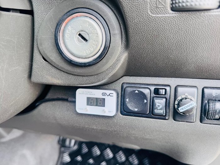 2013 Nissan Navara ST-X D40 Series 5 4X4 Dual Range Arctic White