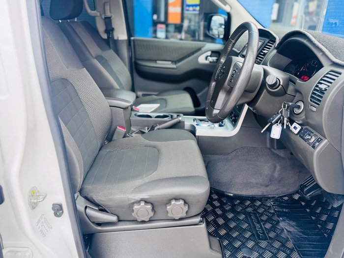 2013 Nissan Navara ST-X D40 Series 5 4X4 Dual Range Arctic White