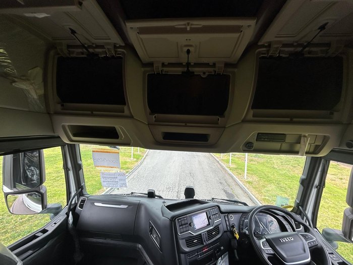 2024 Iveco S-Way AS700