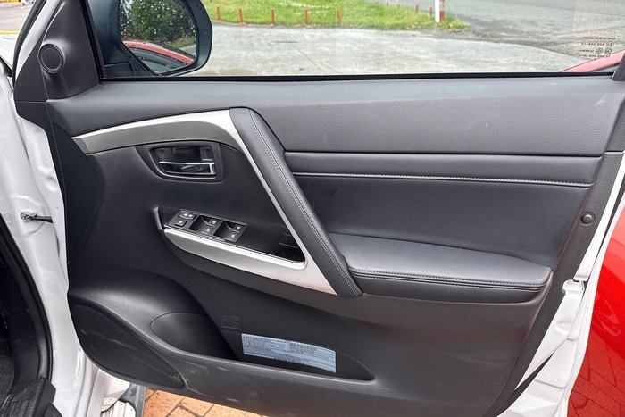 2024 Mitsubishi Pajero Sport Exceed