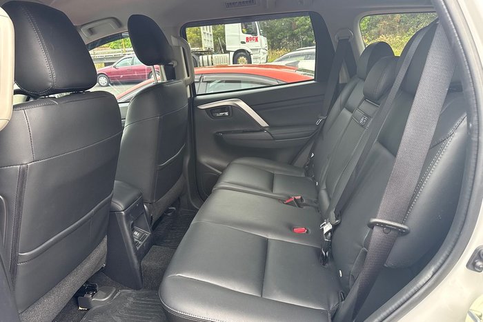2024 Mitsubishi Pajero Sport Exceed