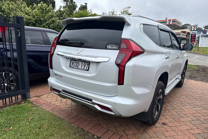 2024 Mitsubishi Pajero Sport Exceed