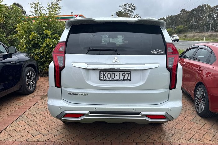 2024 Mitsubishi Pajero Sport Exceed