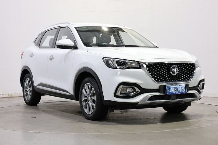 2024 MG HS