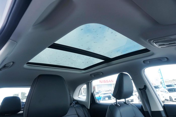 2025 MG ZS Essence Hybrid+