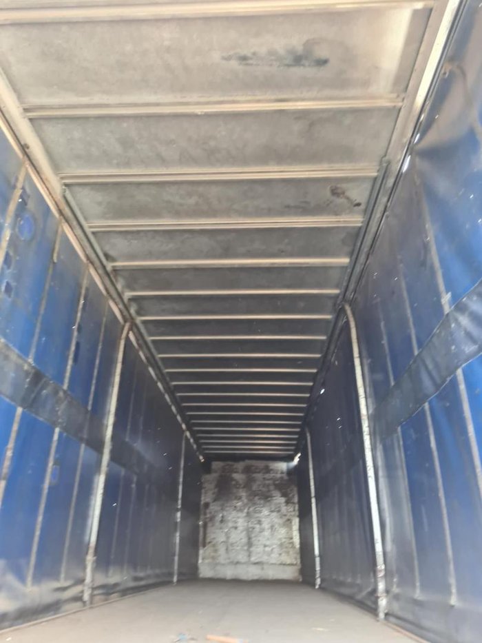 Krueger Tri-Axle Curtainsider Trailer