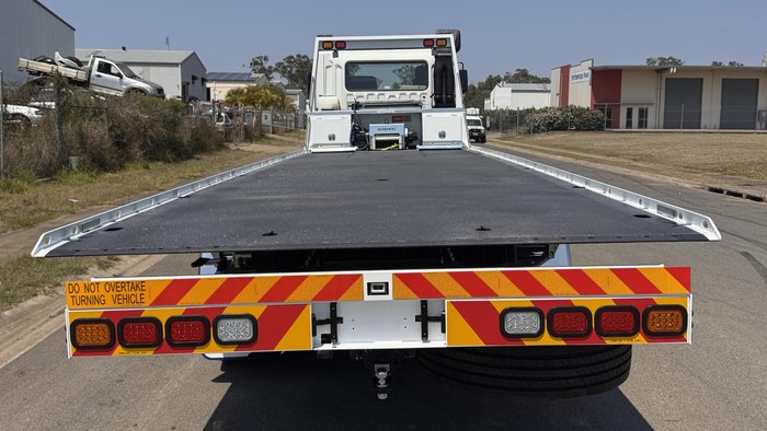 2024 Fuso Shogun FS76 400 Tilt Tray White