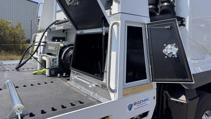 2024 Fuso Shogun FS76 400 Tilt Tray White