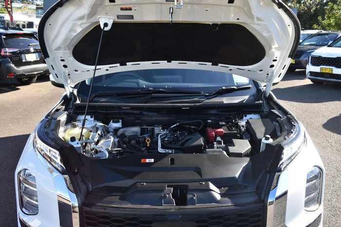 2024 Mitsubishi Outlander ES ZM MY24 White