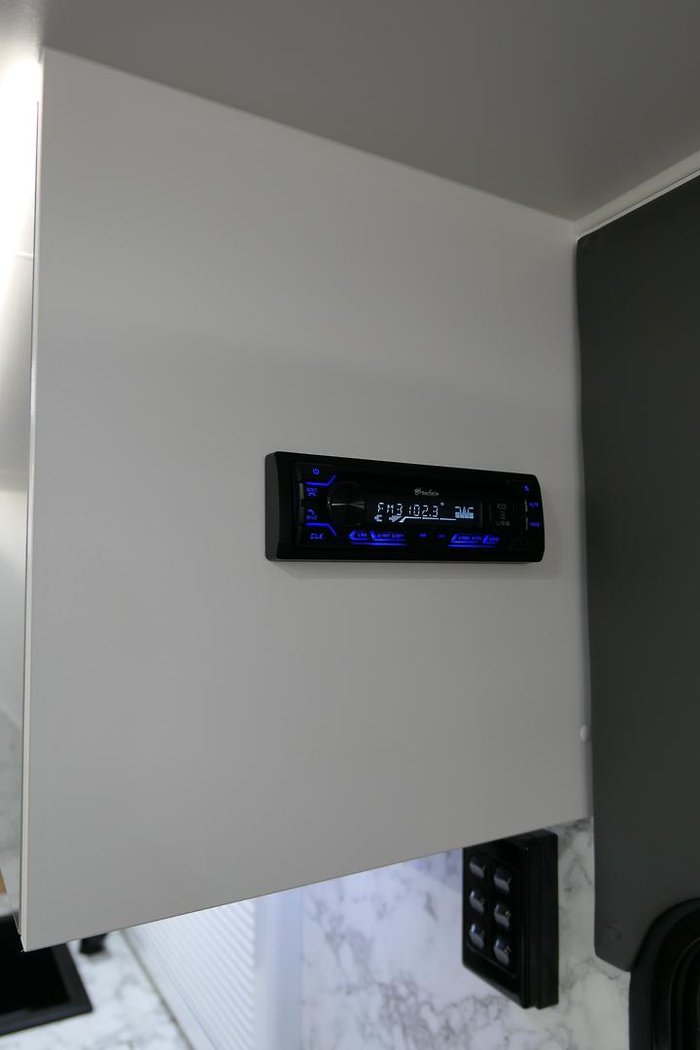 2025 Nikola Caravans Nik Klp 21'6'' 2 Bunk