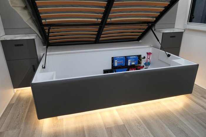 2025 Nikola Caravans Nik Klp 21'6'' 2 Bunk