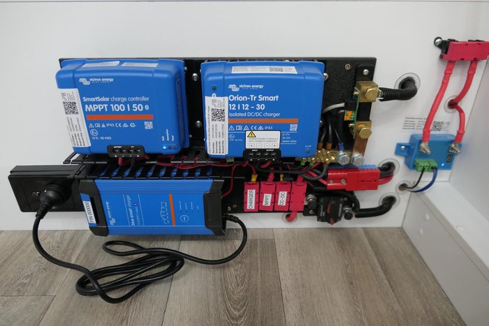 2025 Nikola Caravans Nik Klp 21'6'' 2 Bunk