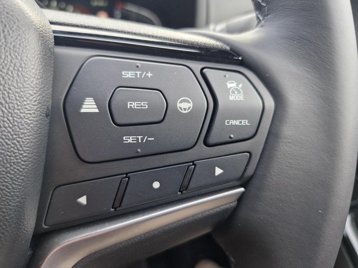 2025 Isuzu MU-X X-TERRAIN