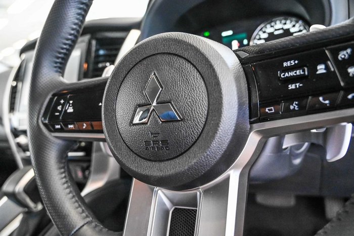 2024 Mitsubishi Pajero Sport GLS