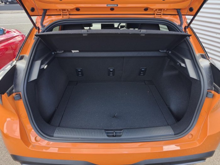 2024 MG MG4 Long Range 77 180kW MEH32 MY24 Volcano Orange