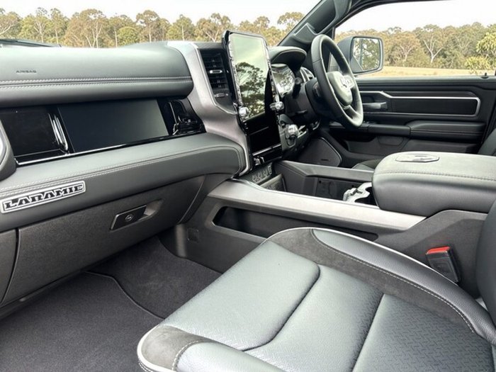 2025 RAM 1500 Laramie Sport RamBox