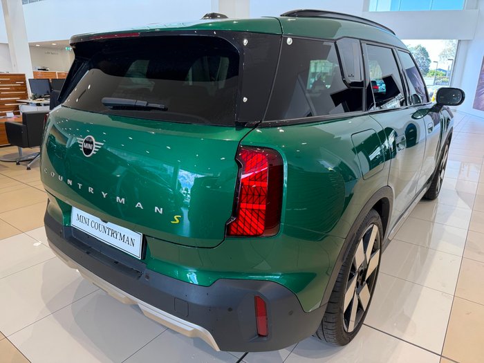 2024 MINI Countryman SE Favoured