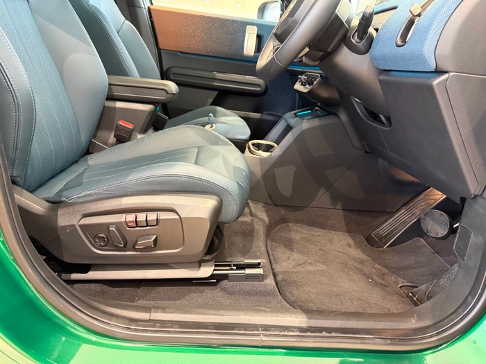 2024 MINI Countryman SE Favoured